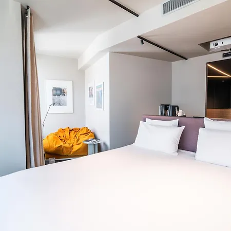 Hotel Mk2 Paradiso Nation 4*