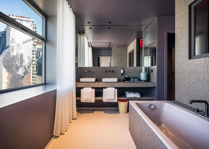 Hotel Paradiso Paris