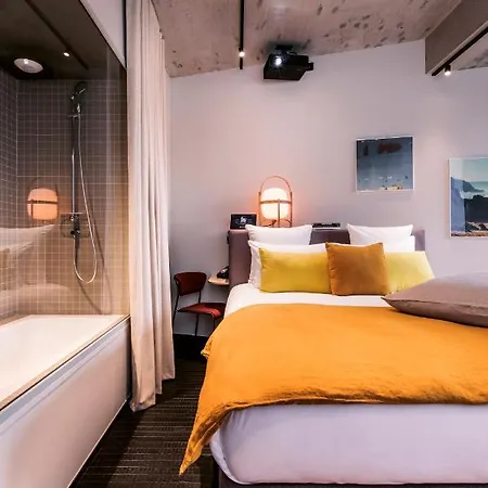 Paradiso 4* Paris