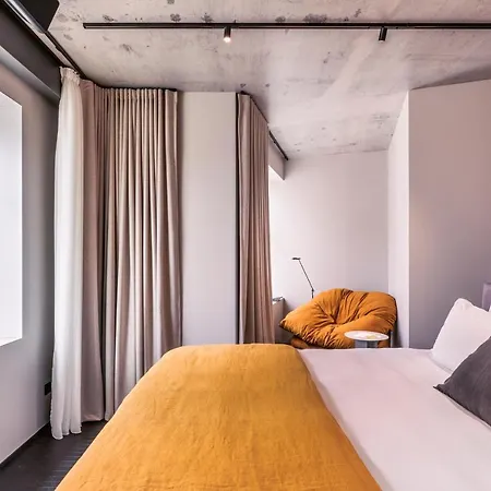 Paradiso 4*