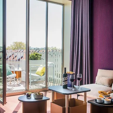 Paradiso Hotel 4*