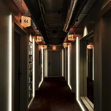 Paradiso 4*